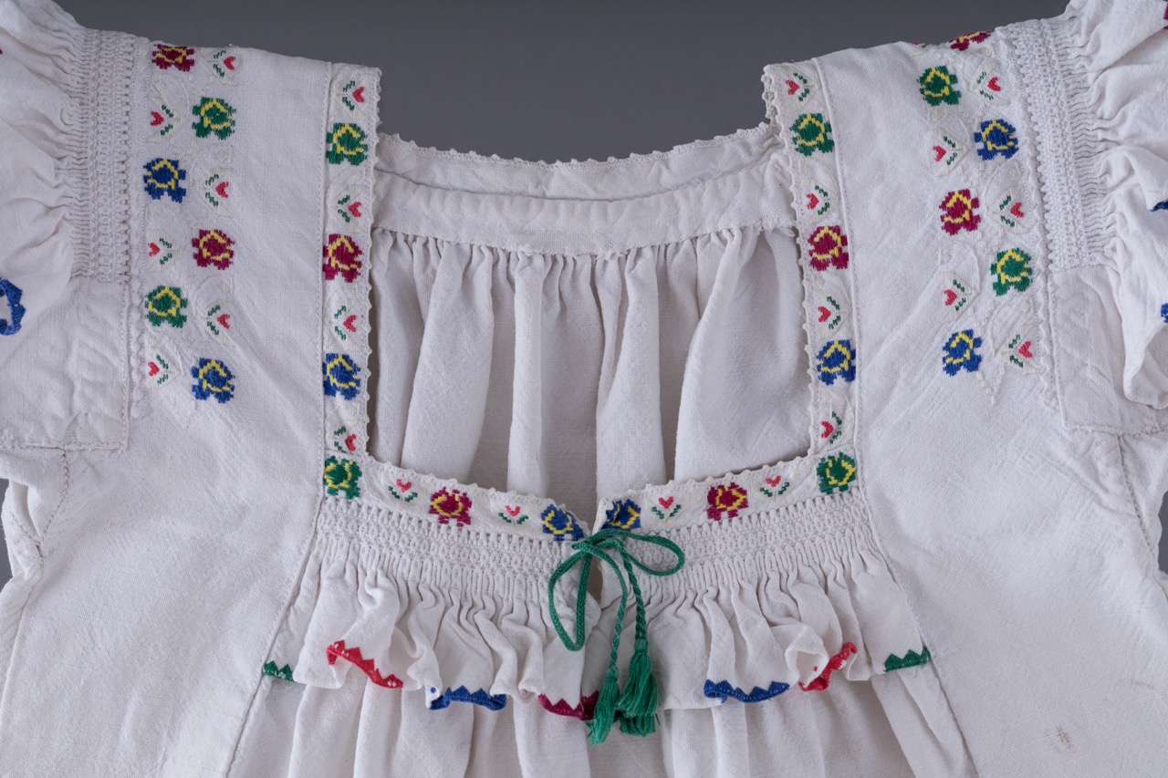 Дитяча вишита сорочка